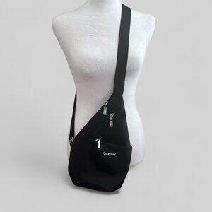 Baggallini Crossbody Black Sling Bag